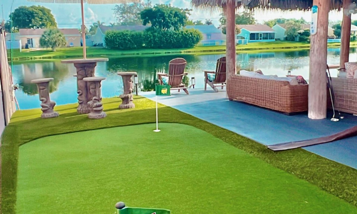 Whisper Walk 一軒家 | 3 BDRM LAKE HOUSE OF BOCA RATON HEATED POOL TIKI HUT AND GOLFING PUTTING GREEN