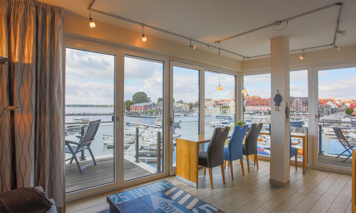 Muritz アパートメント | 5-star vacation apartment Panorama Suite in the Hafenresidenz Waren (Müritz)