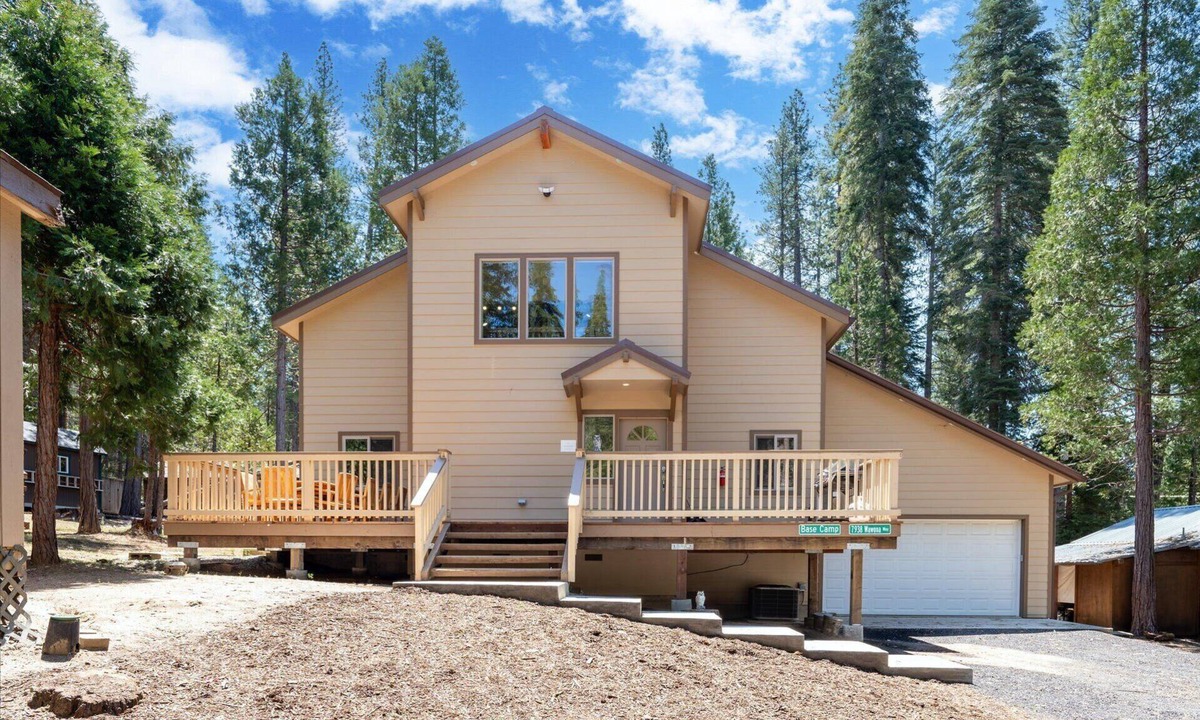 North Wawona 一軒家 | Base Camp- Inside Yose w pool table/grill!