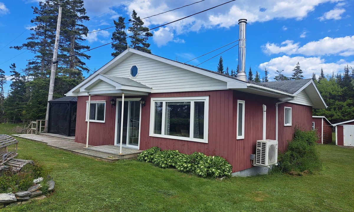 Ragged Island コテージ | Bright, Spacious Beachwalk Cottage: Ocean view, 5 minutes to sandy beaches
