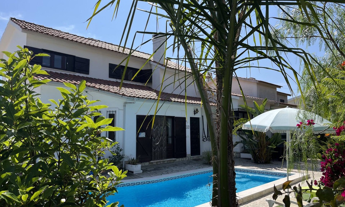 Charneca da Cotovia 一軒家 | Casa Pausa Vakantiewoning in Sesimbra met Fantastische Zichten en Vlak de Oceaan