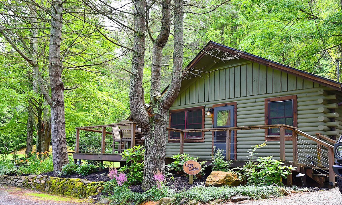 Topton キャビン | Cozy 2BR Lake Cabin – Dock, Hot Tub, Views -Lake Nantahala