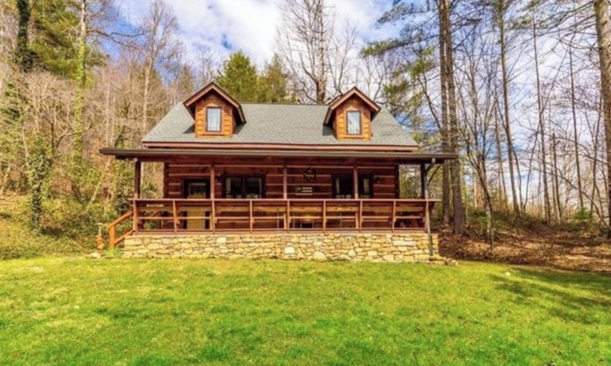 Horse Shoe キャビン | Log Cabin Mountain Retreat, 2-bedroom cabin in Mills River North Carolina