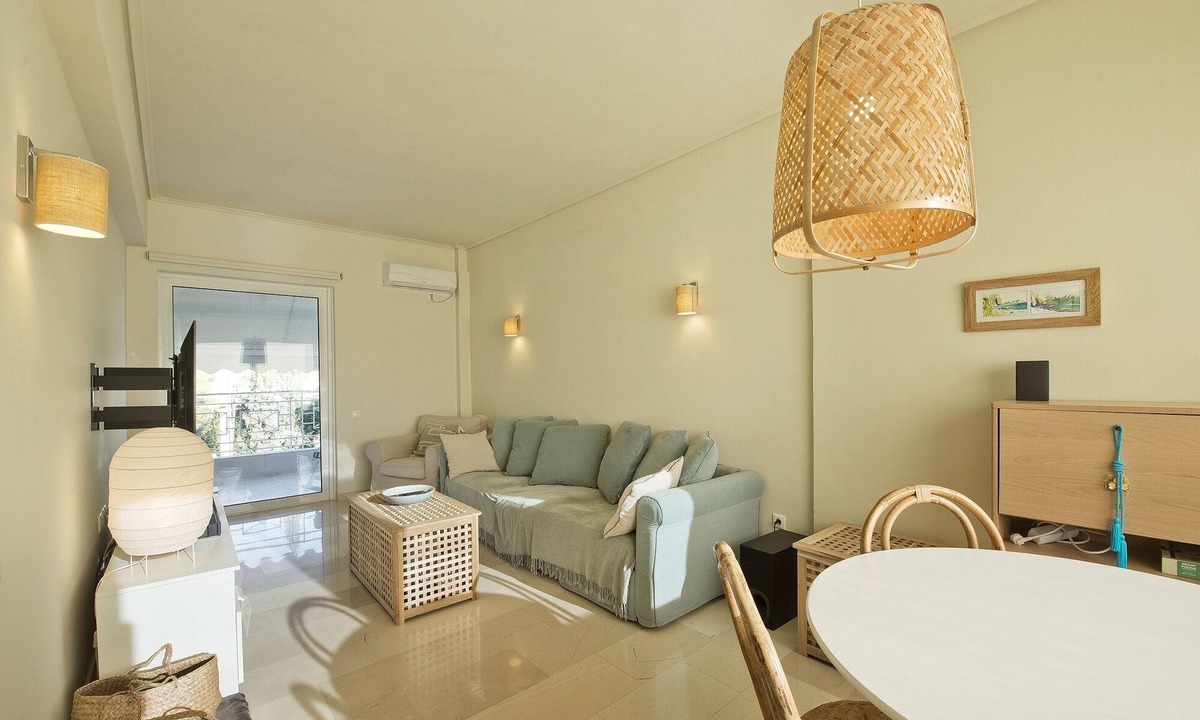 Vouliagmeni アパートメント | LucyZen! Stylish Apt, Athenian Riviera, near beach
