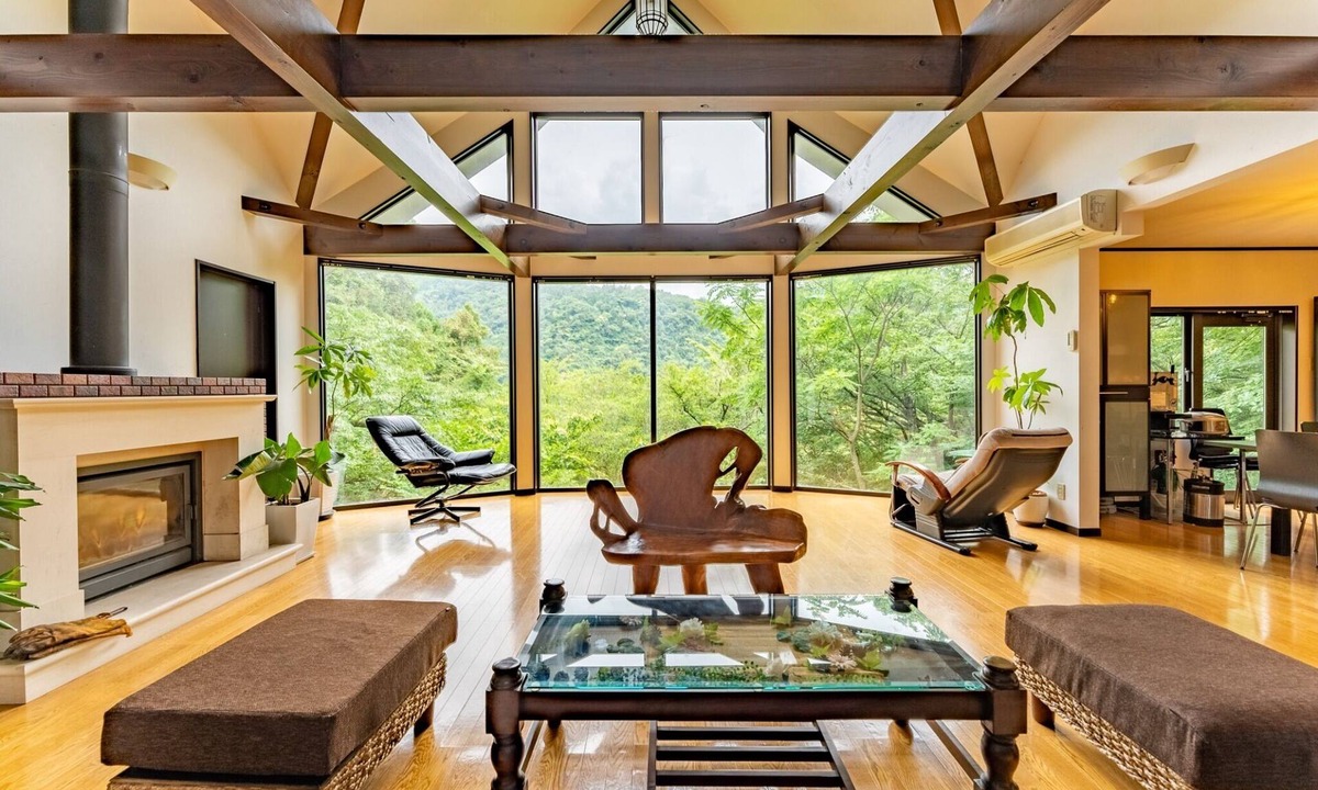 Hakone Hot Springs 一軒家 | 最大16人｜4LDK｜ペット可｜BBQレンタル｜広々キッチン｜大自然の隠れ家別荘｜絶景パノラマビュー - HAYATO HAKONE GUEST HOUSE / 足柄下郡 神奈川県