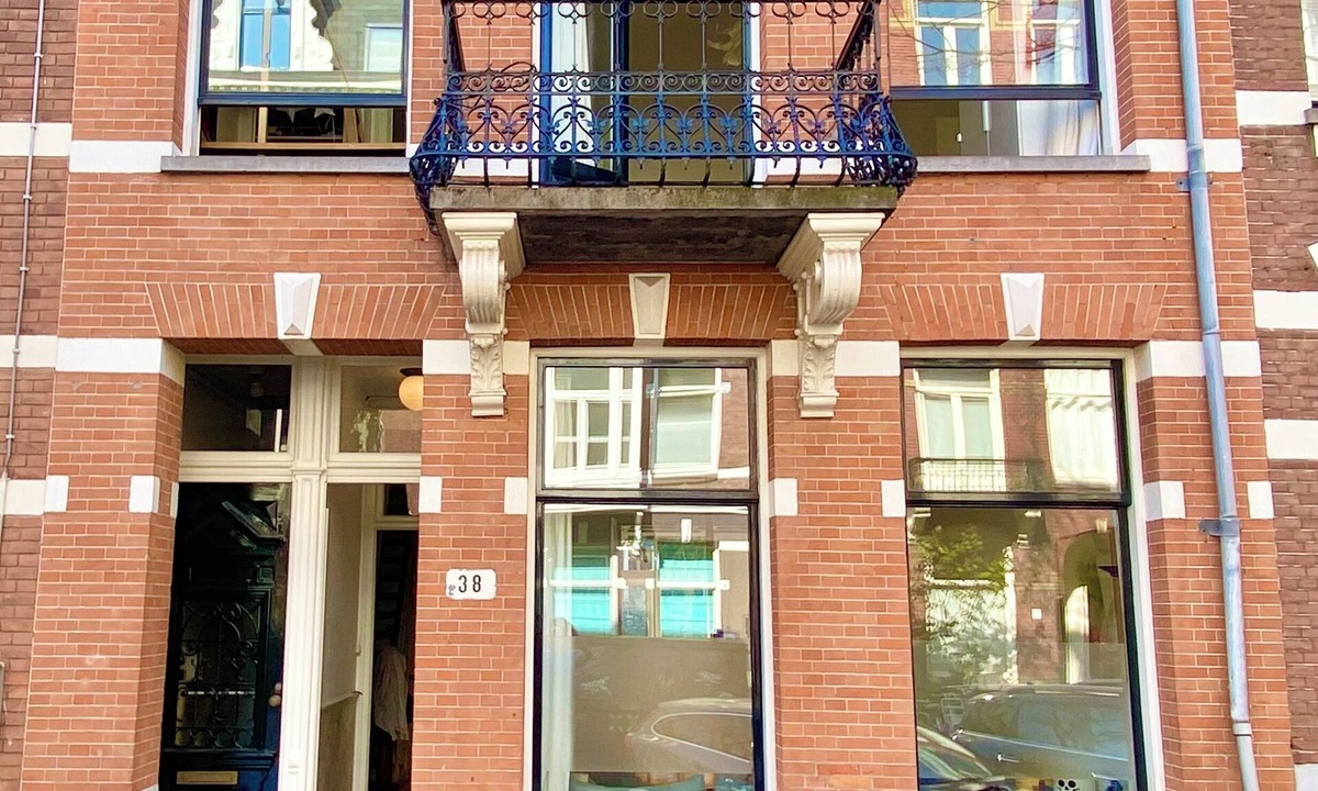 De Weteringschans アパートメント | Quiet 145m2 with garden in top location in centre-walk to major attractions !
