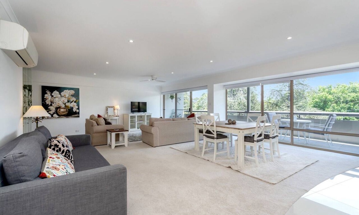 Manuka アパートメント | Spacious 2-Bed Apartment Near Dining & Attractions