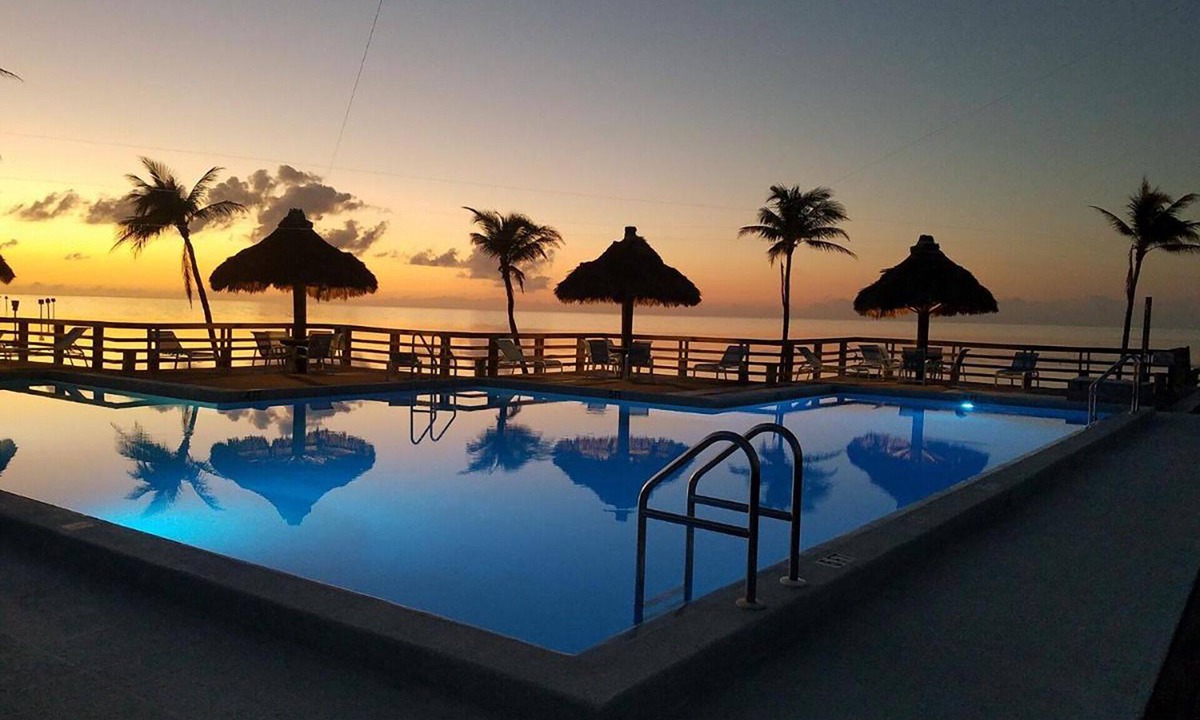 Lower Matecumbe Beach コンドミニアム | Stay Salty: Keys Dreams 1BR Condo Steps from the Sand