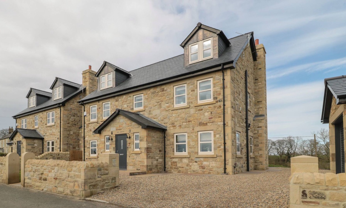 Crawcrook コテージ | THE SMITHY, family friendly, luxury holiday cottage in Ponteland