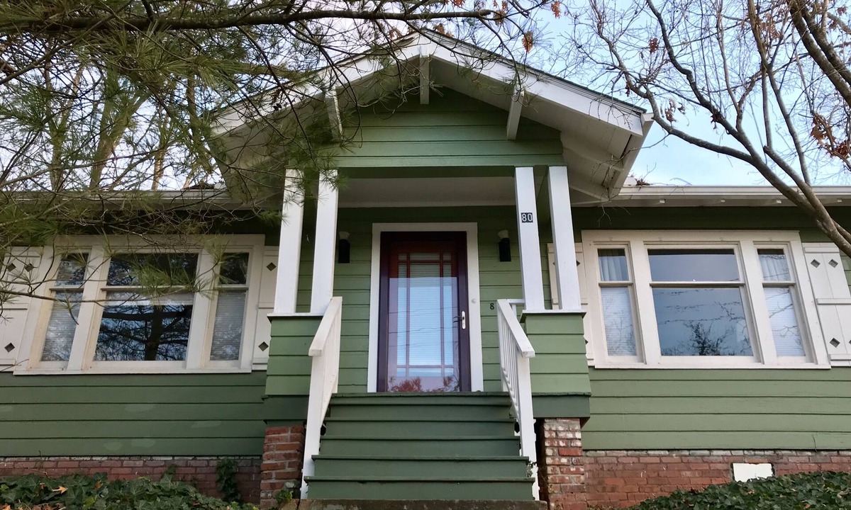 Historic Montford 一軒家 | 歴史的なモントフォードで魅力的なコテージからダウンタウンまで歩いて30日以上の滞在