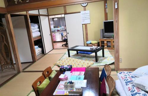 Matsuyama 一軒家 | 汐風ライダーハウス -Shiokaze rider house-
