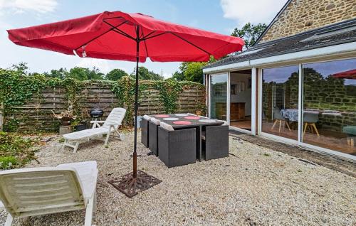 Noyal-Sous-Bazouges 一軒家 | 2 Bedroom Gorgeous Home In Noyal-Sous-Bazouges