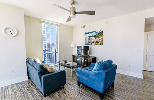 Charlotte Center City アパートメント | 2BR Uptown Charlotte Furnished Apartments by RedAwning