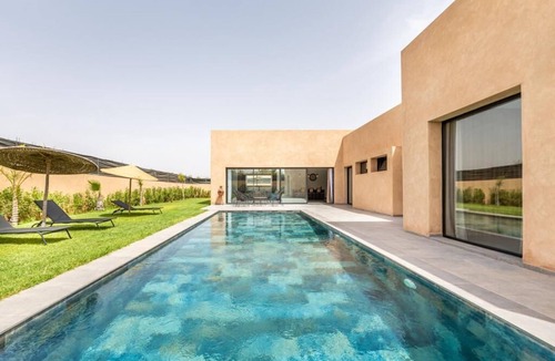 Menara ヴィラ | 4 suites exlusive villa with private pool.