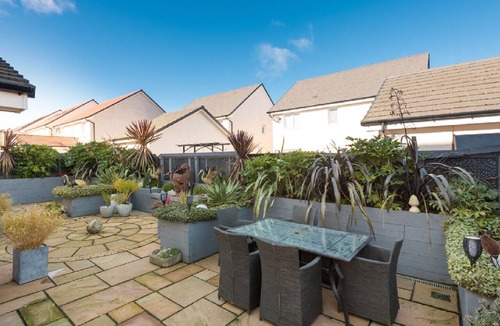 Dunbar 一軒家 | 5 mins to the sea and golf course! Family sized home with cathedral window...