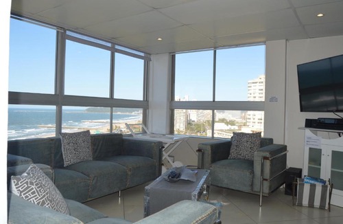 North Beach アパートメント | Accommodation Front - Classy 4 Sleeper with Ocean Views