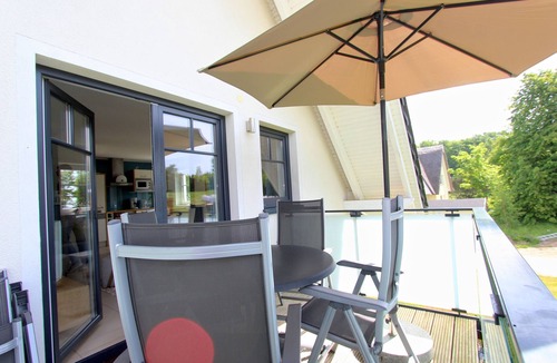 Lobbe アパートメント | Apartment close to the beach with balcony, use of swimming pool and sauna - Rex Rugia H-1010