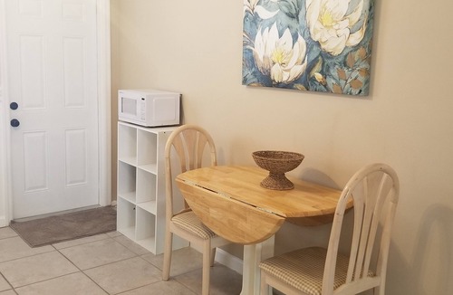 Pompano Beach アパートメント | クリーンスタジオウォークトゥザビーチ。 あなたは素晴らしい休暇のために必要なものすべて。