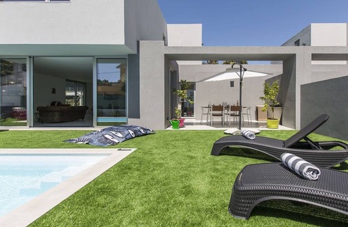 Charneca de Caparica e Sobreda ヴィラ | Beautiful Lisbon Coast Villa | 3 Bedrooms | Villa Sena Lion | Private Pool