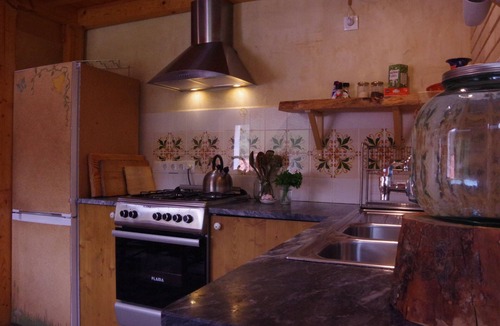 Odeceixe 一軒家 | Beautiful self-built ecological house by the river