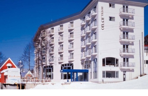 Yamanouchi 一軒家 | Breakfast included 0 minutes to the slopes 6 mi / Shimotakai Nagano