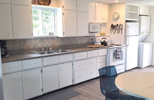 Ragged Island コテージ | Bright, Spacious Beachwalk Cottage: Ocean view, 5 minutes to sandy beaches