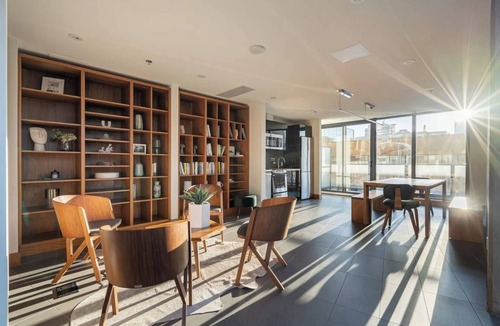 Beltline アパートメント | Classy & Comfortable Sub-Penthouse w Pool, AC