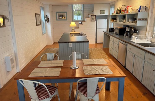 South Harbour キャビン | Delightful Waterfront Cottage