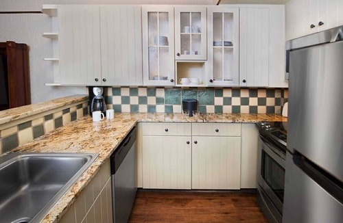 Bay Lake ヴィラ | Disney World Wilderness Lodge 2 Bedroom Deluxe Villa at the Boulder Ridge Resort