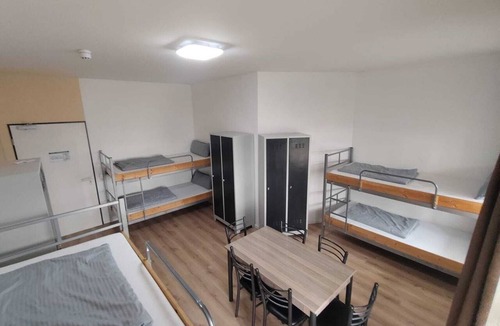 Trudering-Riem 一軒家 | Dormitory-Shared Bathroom