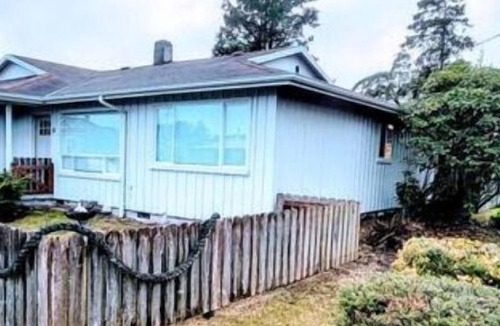 Long Beach 一軒家 | Downtown Designer Duplex close to Beach! Spa Tub, Sunroom, Game Room, EV & more!