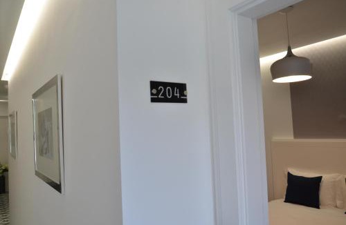 Se 一軒家 | Edificio Charles 204