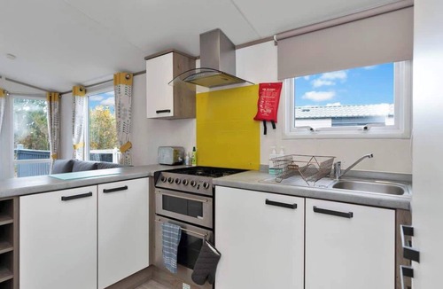 Prestonpans 一軒家 | Family Holiday Home - 3BR Walk to Beach - Wi-Fi