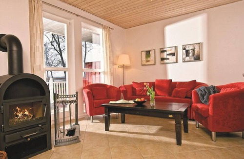 Bad Saarow アパートメント | Ferienwohnung „Mön“ 68m² für 4 Pers. im Schlosspark Bad Saarow, Whirlpool und Kamin