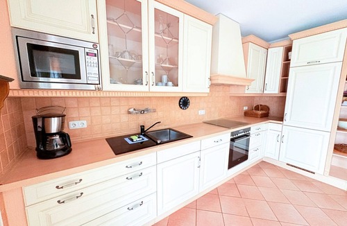 Mariendorf アパートメント | Ginster vacation apartment - with conservatory and large property - Holiday apartment