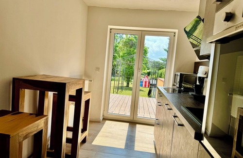 Werder 一軒家 | High-quality vacation home near Potsdam, within walking distance of the water. Pet friendly!