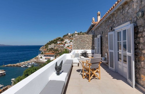 Idhra ヴィラ | Hydrelion Beachfront Suite, Divine Sea Views, Furnished Terrace, Hydra