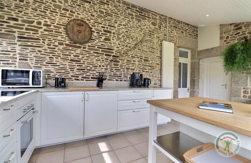 Bazouges-la-Perouse 一軒家 | La Croix Marelle - Bazouges LA Perouse