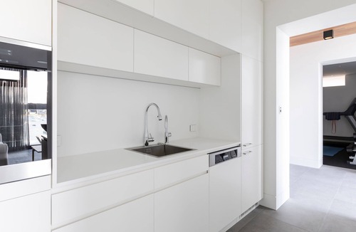 Darling Point ヴィラ | Luxury Villas Sutherland (Heated Pool)