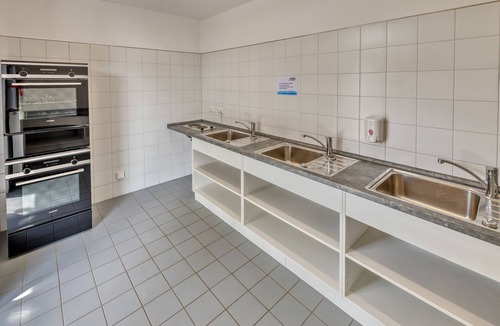 Schwedt/Oder アパートメント | Multi-bed room for 4 guests with 27m² in Schwedt/Oder (184454)