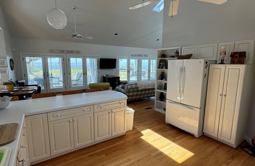 Atlantic コテージ | Oak Winds Cottage