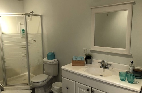 West Vancouver アパートメント | ウェストバンクーバーのワンベッドルームスタジオ
