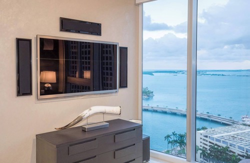 Downtown Miami アパートメント | オーシャンビュー、デラックス、Wブリックケル、無料：プール、スパ、ジム、WI-FI