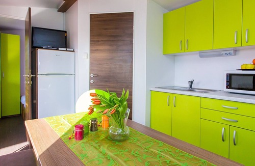 Zelena 一軒家 | Real little houses full of charm in the middle of Zelena Laguna