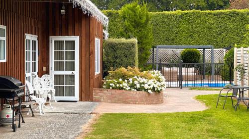 Tamahere 一軒家 | Rustling Oaks NZ Boho Pool House