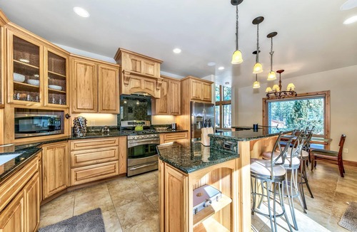 Mountain View Estates 一軒家 | Snow Mtn Lodge 4BR/2.5BA Luxury Home