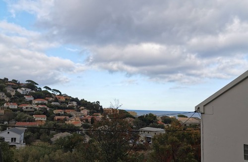 Figarella ヴィラ | Spacious and charming villa nestled in the maquis, 5 minutes' walk from the beach