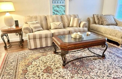 Monroeville アパートメント | Spacious Cape Cod in Monroeville