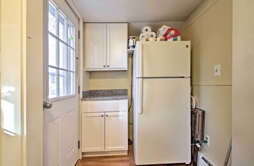 Buzzards Bay 一軒家 | Steps to Cape Cod Canal: Pet-Friendly Home