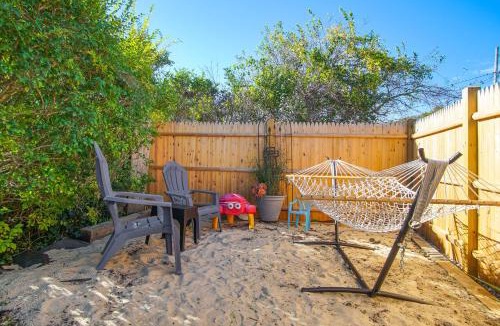 West Hyannisport 一軒家 | Steps to Eats & Craigville Beach! Cape Cod Cottage